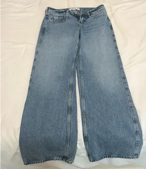 hollister blue wash jeans  thumbnail 1