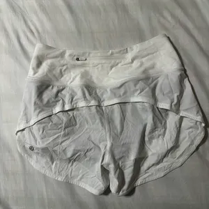 Lululemon High Rise White 4 inch Speed ups size 6 thumbnail 5