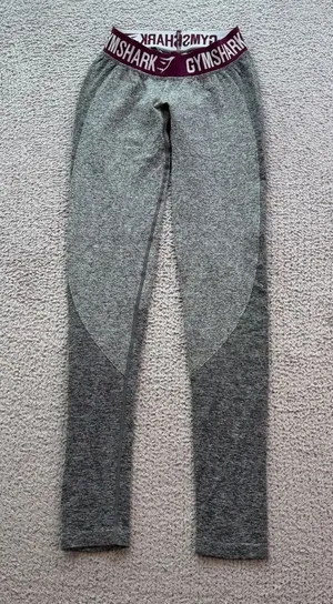 Gymshark Flex Seamless Grey Burgundy Contour Workout Leggings XS Dry Gym thumbnail 1
