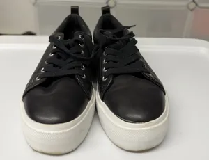 H&M Black Sneakers thumbnail 3