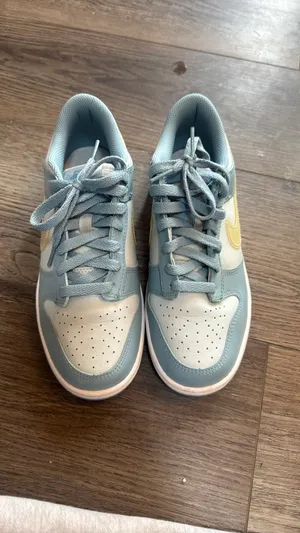 Nike Dunk Low thumbnail 4