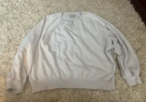 H&M Sweater thumbnail 1