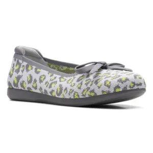NEW CLARKS Women's Clarks, Carly Hope Flat GREY LEOPARD thumbnail 3