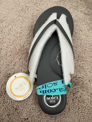 Solei Sea Women's Size 8 In Grey and Pink Flip Flops thumbnail 3