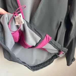 Patagonia Women's Gray and Pink Ski Jacket thumbnail 6
