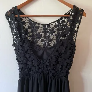 Black Lace Maxi Dress Size M thumbnail 8