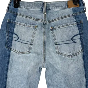 American Eagle SZ 6 Vintage Hi-Rise Cropped Jeans Button-Fly Two-Tone Chewed Hem thumbnail 5
