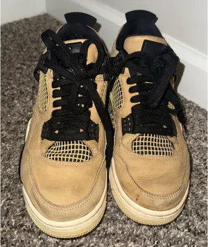 2019 Woman’s Air Jordan 4 Retro 'Mushroom' thumbnail 2
