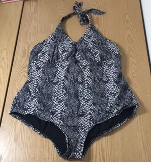 Bin 9 Womens Snake Print Catalina size 2X(18W-20W) 1 piece swimsuit thumbnail 1