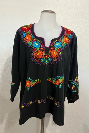 Artisan Made in Mexico Floral Embroidered Top Size Large thumbnail 1