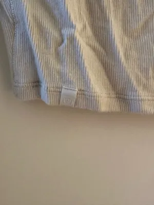 Hold Tight Cropped Lululemon Long Sleeve thumbnail 3