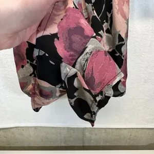 Lulus What’s Bloomin Bell Sleeve Black, Pink & Gray Floral‎ Romper Size S thumbnail 7