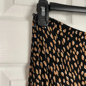 Zara Cheetah leopard animal print midi skirt size M womens thumbnail 3