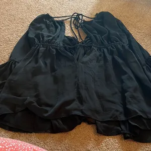 Olivaceous black blouse M‎ thumbnail 4