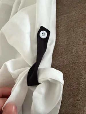 Gaharu white and black work top thumbnail 3