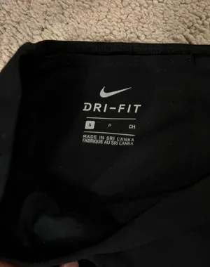 Nike Dri-Fit Leggings thumbnail 3