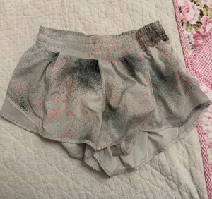 Lululemon Hotty Shorts 2.5" Hot Low-Rise Lined thumbnail 1