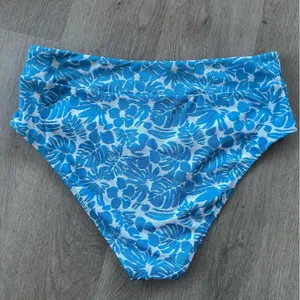 Cupshe Swim Bikini Bottoms NEW Women’s Large L Blue Tropical Textured Floral thumbnail 5