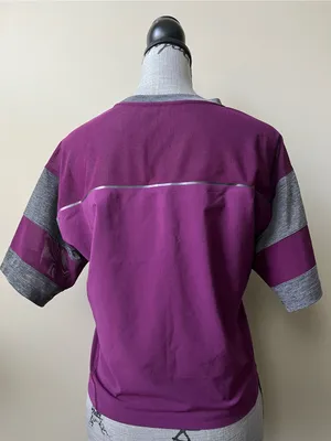 Women’s Nike crop purple color block workout shirt size XS thumbnail 3