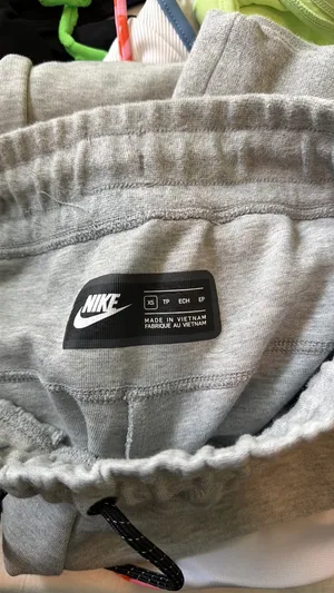Nike Tech Sweatpants thumbnail 2