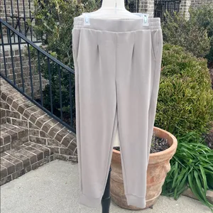 Avia So soft comfy Sweatsuit Sweatshirt Matching Pants Set Women’s Medium Taupe thumbnail 9