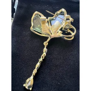 Green Glitter Resin Rhinestone Gold Tone Butterfly Brooch Pin thumbnail 6