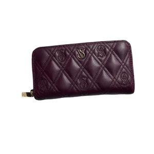 Victoria’s Secret Burgundy Quilted Zip Around Wallet Gold Tone Logo thumbnail 4