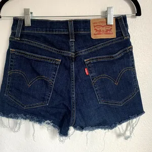 Levi's High Rise Cutoff Denim Shorts in‎ Dark Blue Wash thumbnail 2