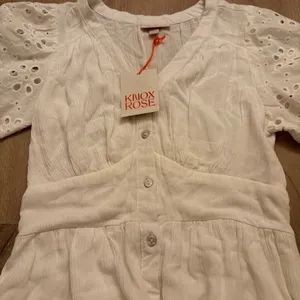 NWT Knox Rose White Puff Sleeve V Neck Sundress Extra Small thumbnail 5