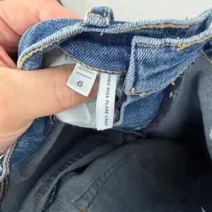 LOFT Outlet High Rise Flare Crop Jeans Blue Button Fly‎ Raw Hem Size 6 thumbnail 4