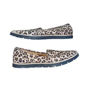 White Mountain Denny Leather Leopard Flats Slip On Loafers Size 8 Rubber Sole thumbnail 2