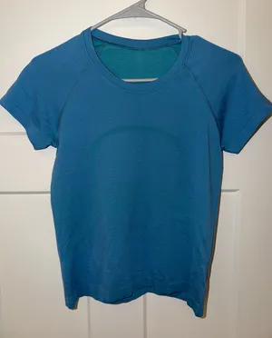 Lululemon Swiftly Tech Short Sleeve thumbnail 1