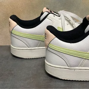 Nike Court Vision White/Green Women's Leather Tennis Shoes Size 9 thumbnail 15