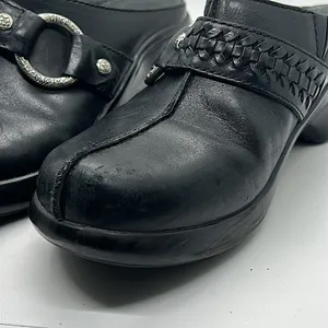 Ariat Stylish Black Leather Shasta Mules Slip On Shoes **Size 6.5** 🌸🌸 thumbnail 9