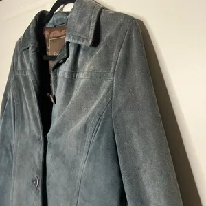 Vintage Coach 100% Suede Leather Jacket – Y2K Era thumbnail 3