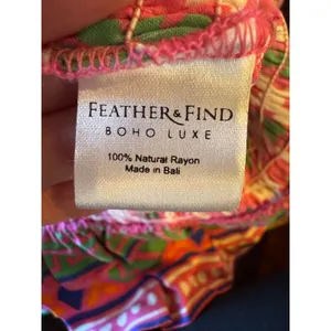 Feather & Find Shirt Women XS Pink Geometric‎ Shiva Boho Luxe Smocked Tie Strap thumbnail 10