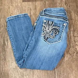 Miss Me Capri Women's Light Blue Embroidered Back Pocket Jeans thumbnail 1