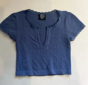 BDG Urban Outfitters Crop Top thumbnail 1