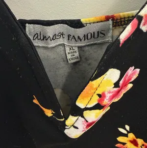 Almost Famous Mini Dress Flowers with Built-In Shorts XL thumbnail 2