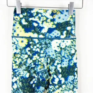 NEW Aerie OFFLINE Goals 3D Floral High Rise Leggings Women's Size‎ XS Gym Girl thumbnail 4