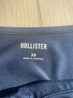Hollister Long Sleeve thumbnail 4