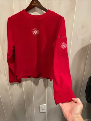 Christopher & Banks Cute red soft fleece snowflake 90s crewneck winter holiday cherry red sweatshirt thumbnail 5