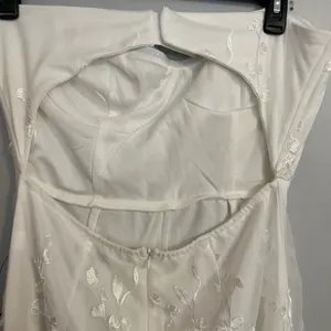 Lulu's Eternal Glamour White 3D floral jumpsuit‎ NWT Size XL thumbnail 7