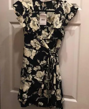 Free People wrap dress size small, new, never worn thumbnail 2