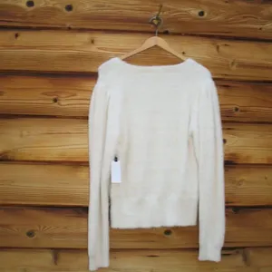 NWT Super Soft Ivory Size XL Fuzzy White Ivory Round Neck Knit Sweater Pullover thumbnail 6