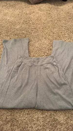 Hollister comfy sweater pants  thumbnail 4