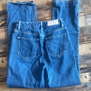 PacSun Women's Blue 90s boyfriend Jeans thumbnail 4