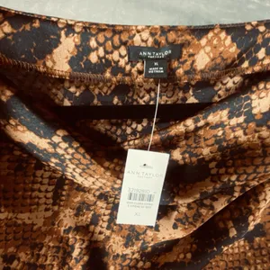 Ann Taylor Blouse Top XL ‎ Animal Print Cowl Neck Long Sleeve Lightweight New thumbnail 8