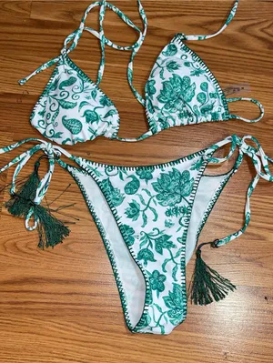 White & Green Floral Tie thumbnail 1
