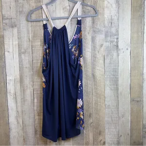 Jolt Size 2X V-Neck Floral Strappy Top thumbnail 2